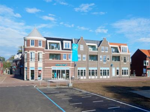 Woningen en winkels waterfront Dalfsen